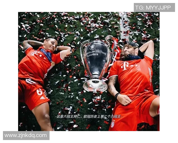 聚焦拜仁球星卡足球收藏热潮探索球迷文化与竞技激情魅力